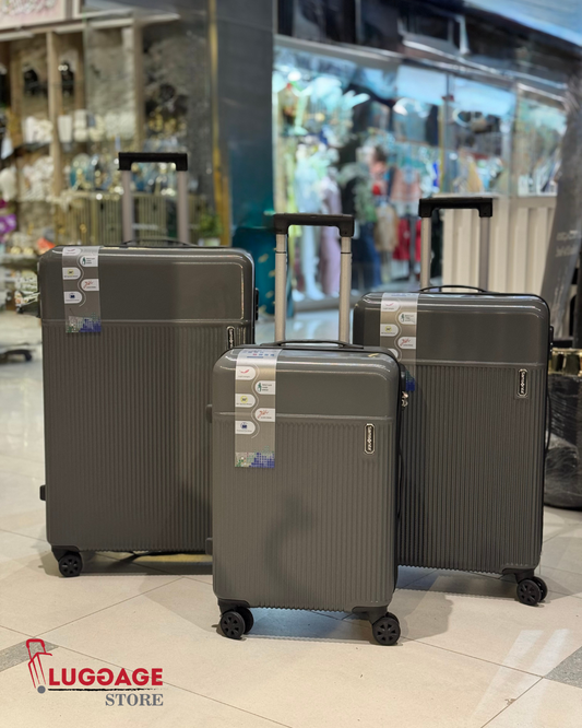 Samsonite Luggage – Unbreakable Hard Shell Suitcase with Expandability & 360° Wheels
