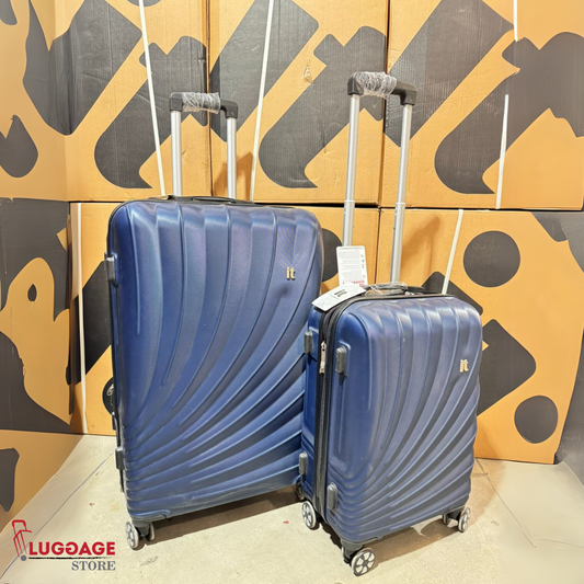 IT Luggage PC Suitcase Set - Lightweight Polycarbonate Luggage with 360 Spinner Wheels and Digital Lock
