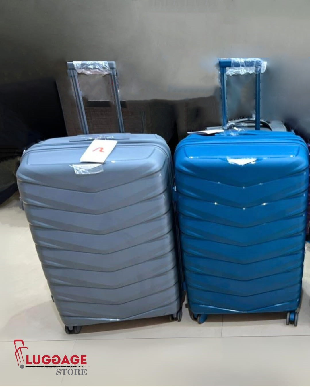 Roncato Luggage – 100% Unbreakable, Expandable, 360° Wheels